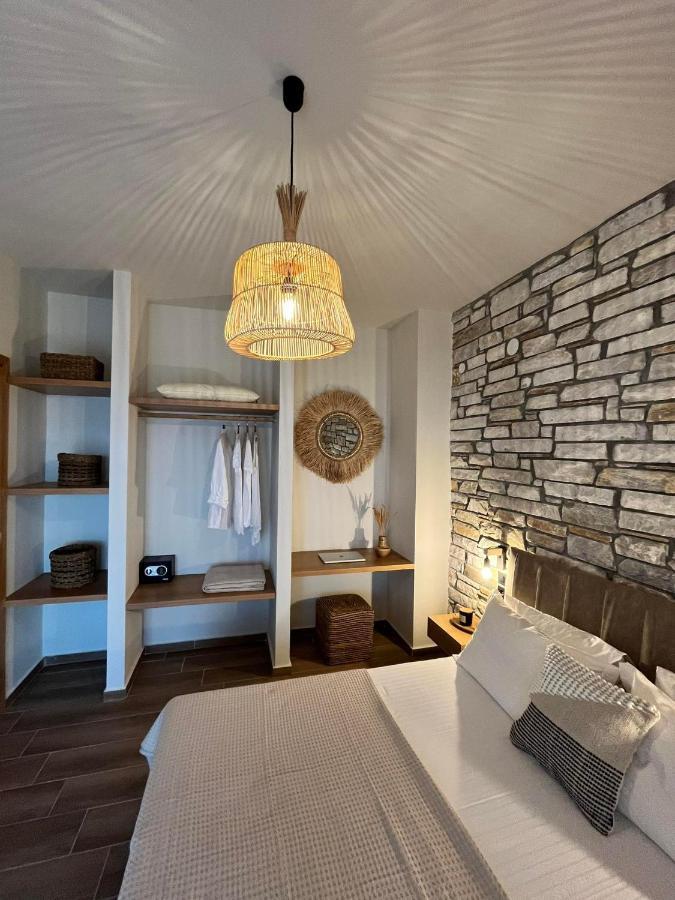 Peri Elxis Luxury Suites Mourésion Buitenkant foto