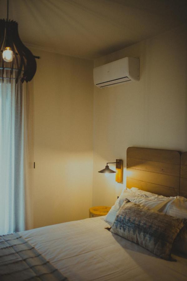 Peri Elxis Luxury Suites Mourésion Buitenkant foto